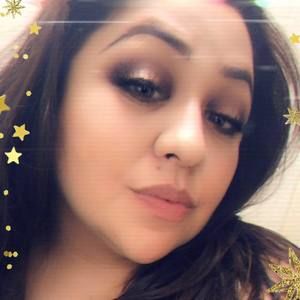 Meet your Posher, Selena